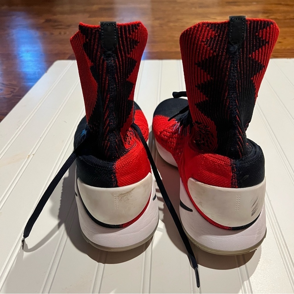 Nike Men’s Basketball Shoes Size 11 Black Red White Sock Collar Zoom - Picture 7 of 10